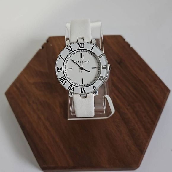 Anne Klein Accessories Anneklein Womens White Analog Watch Ak25 New
